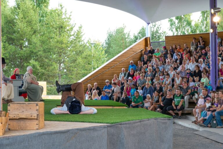 Kirjurinluodon kesäteatteri