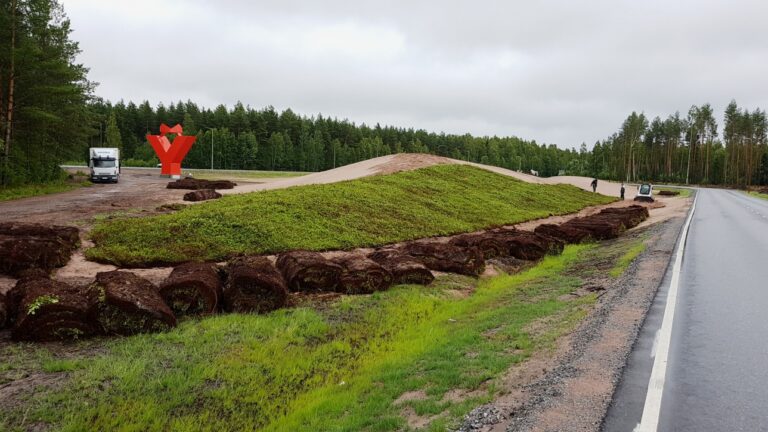 Yyterinsantojentien maisemointi jatkuu