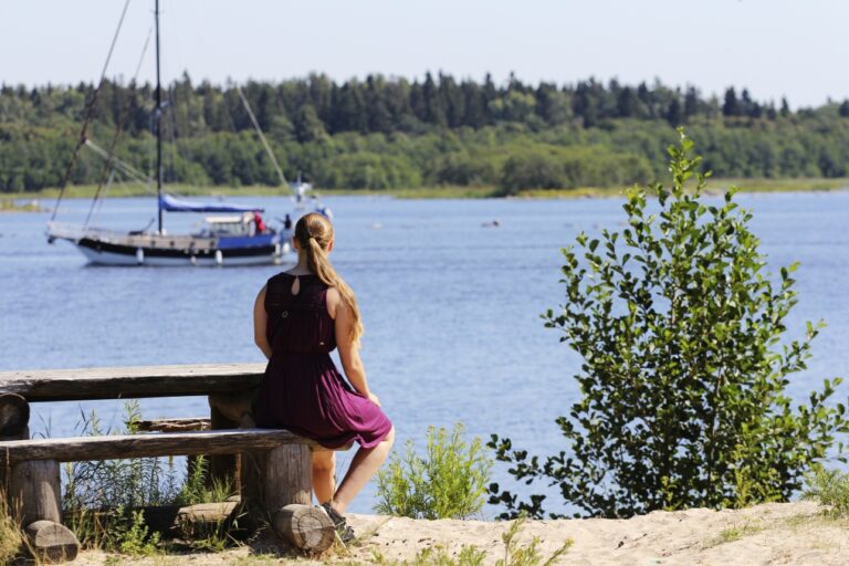 Kävelykierrokset ja veneretket kuuluvat Porin kesään.