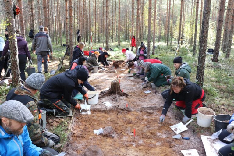 Porin Kirkkokankaan yleisökaivaus vuonna 2021.