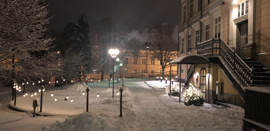 Ravintola Raatihuoneen kellari, ulkokuva, talvi