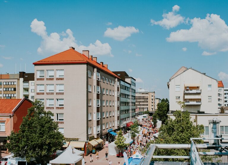 Porin Kävelykatu ilmasta SuomiAreena-tapahtuman aikana
