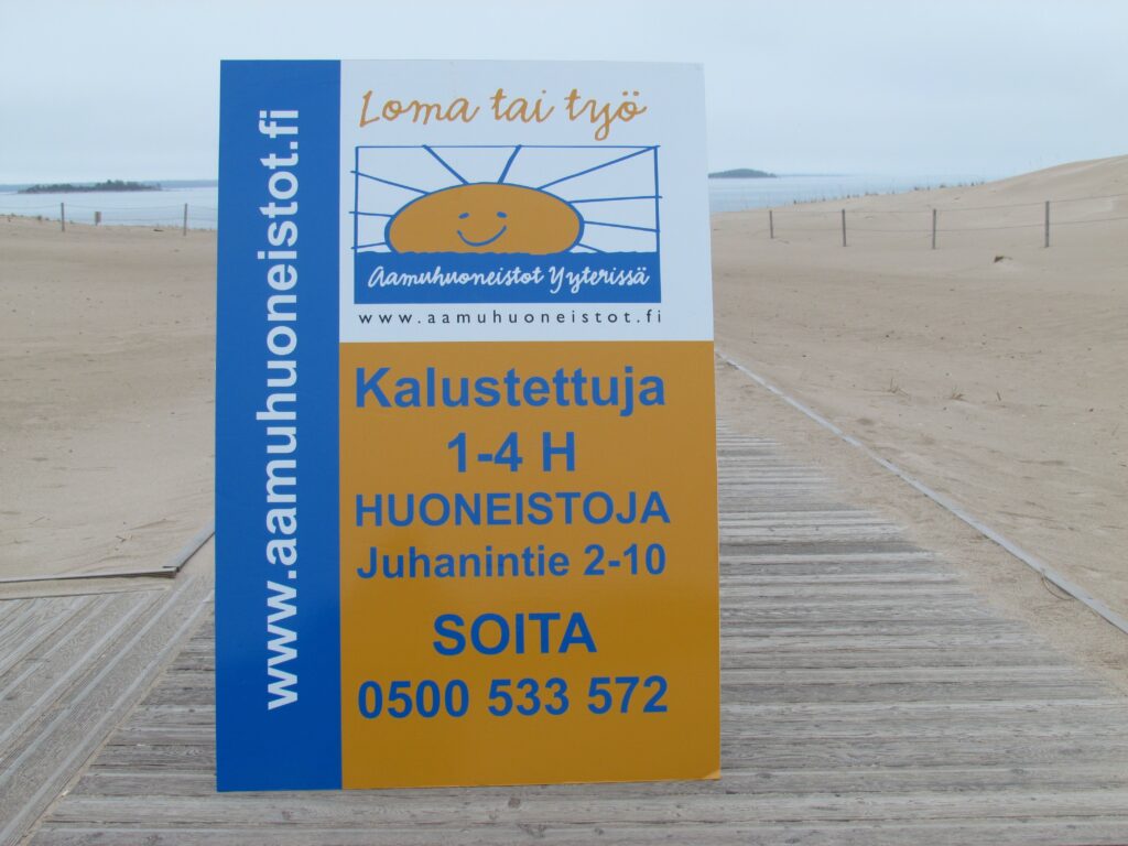 Aamuhuoneistot, advertisement