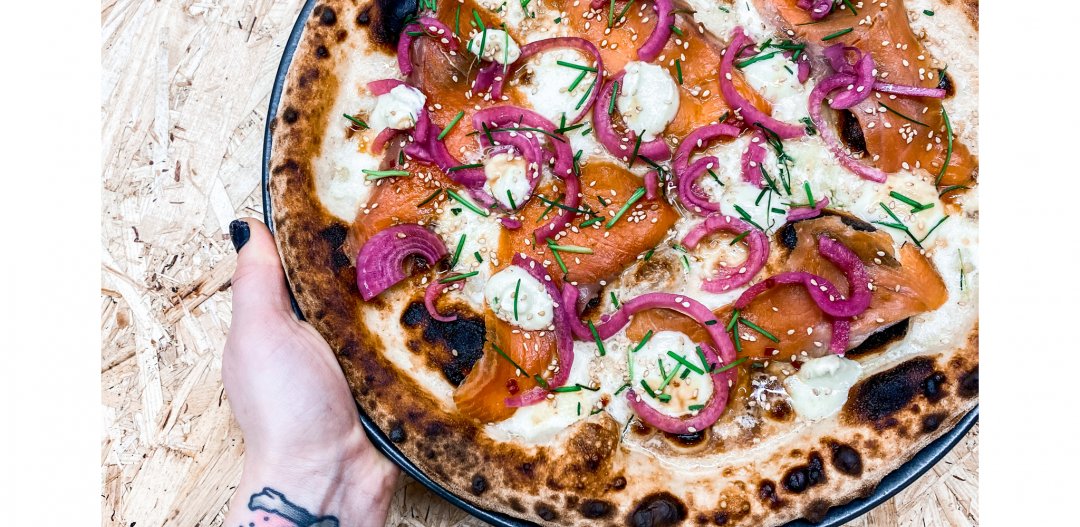 Pizzeria Nuåvo, lähikuva pizzasta
