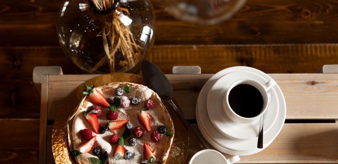 Mekani by Huikoo cake and coffee