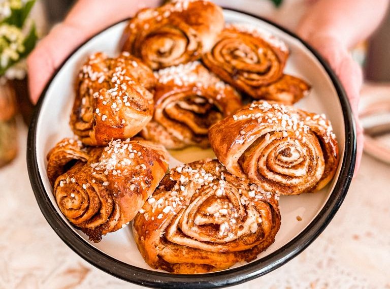 Cinnamon buns on a plate